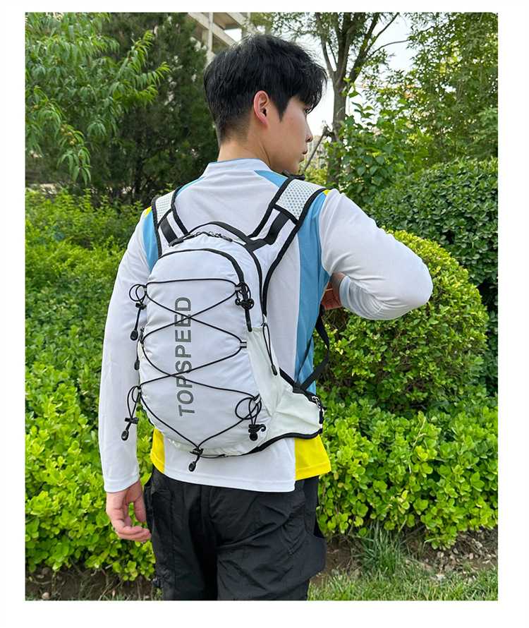 小さなリュックで快適に登山を楽しむ！おすすめの登山小さいリュック5選