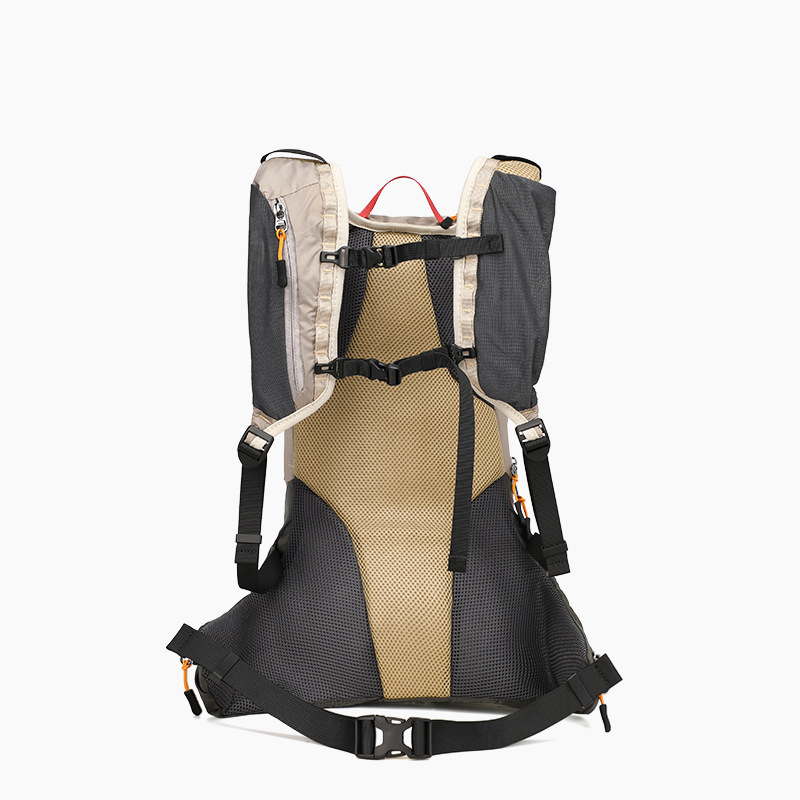 登山リュック 軽量コンパクト 縦型デイパック