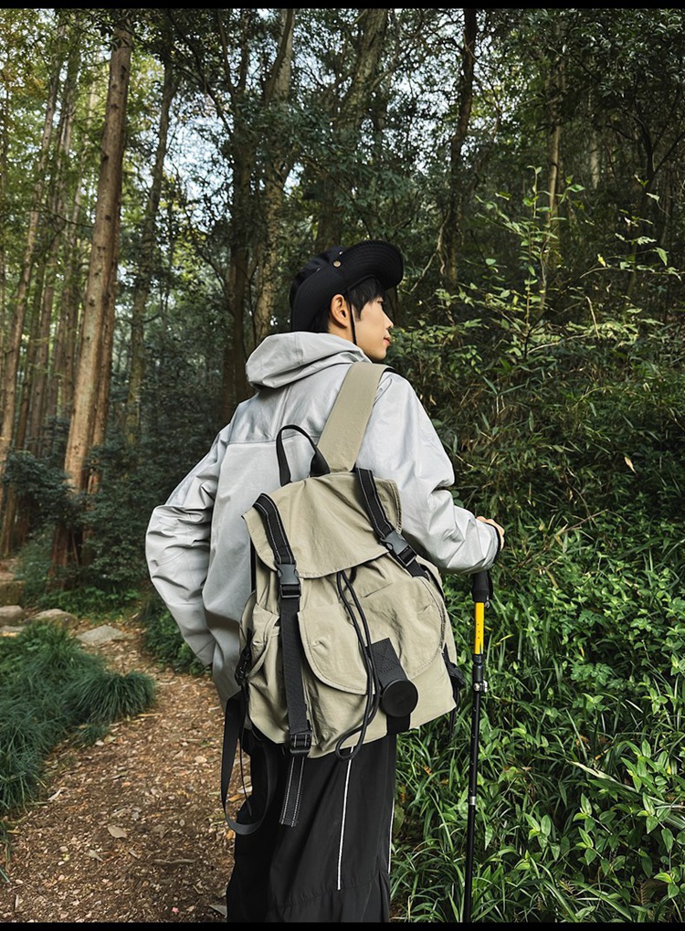 登山リュック 野山をめぐる冒険者リュック