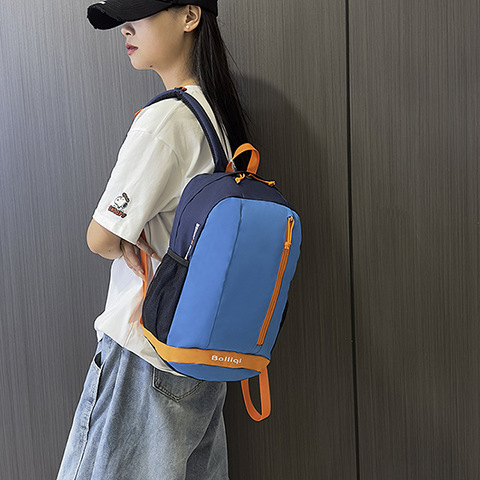 登山リュック 軽やかウィークエンドバックパック