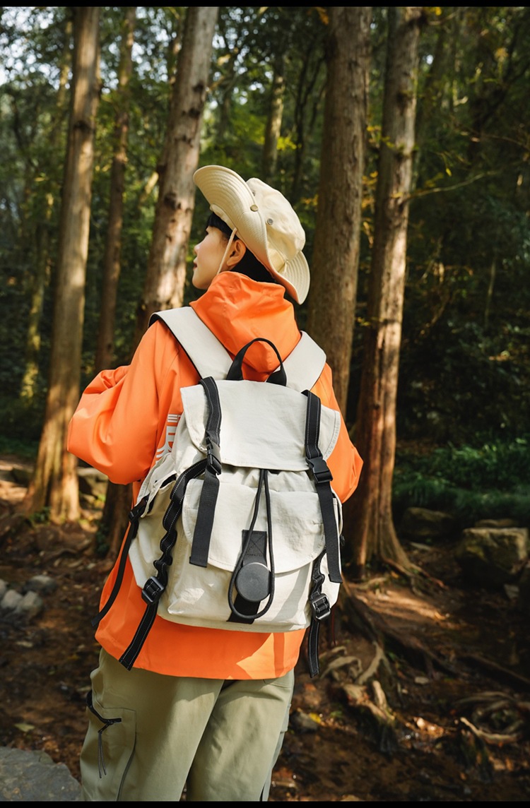 登山リュック 野山をめぐる冒険者リュック