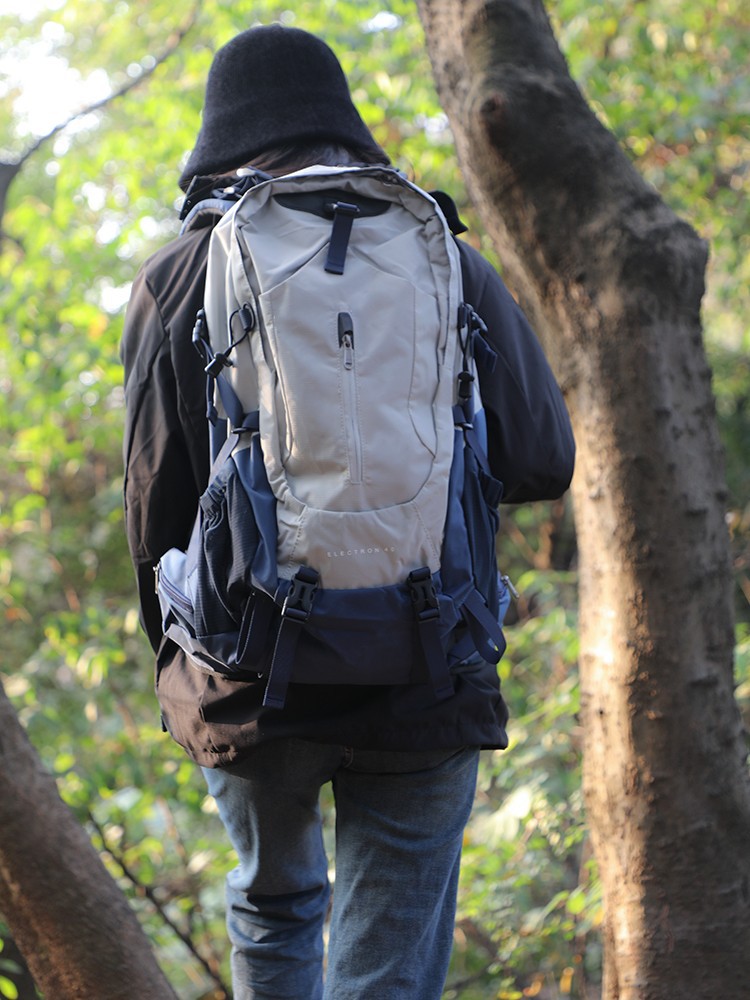 登山リュック アウトドアソリューション 軽量バックパック