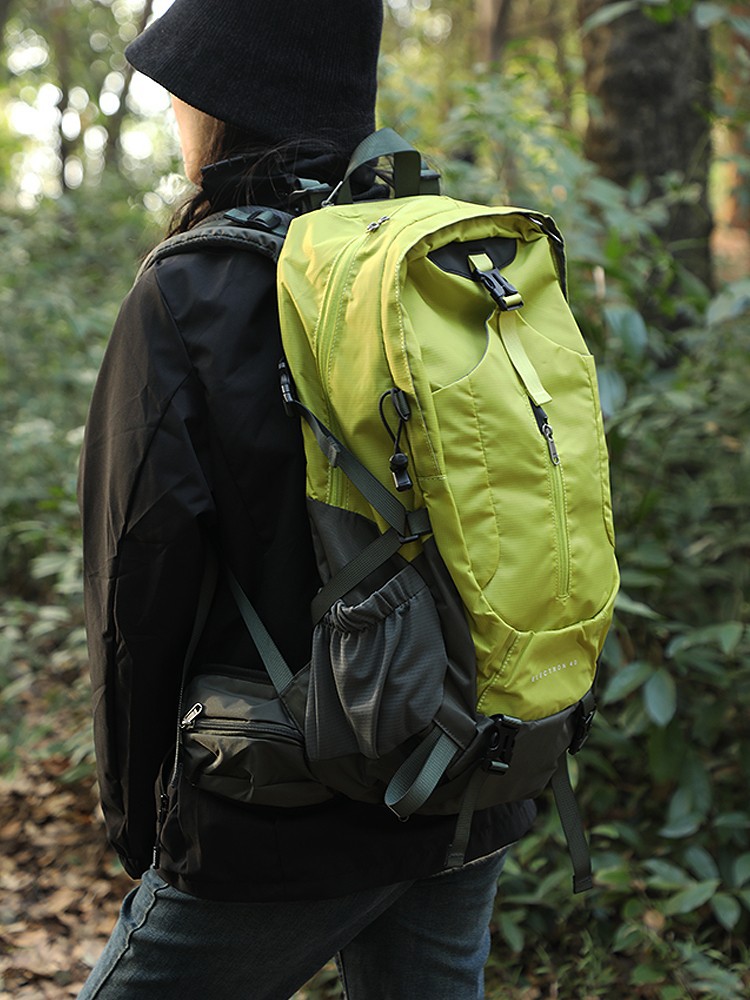 登山リュック アウトドアソリューション 軽量バックパック