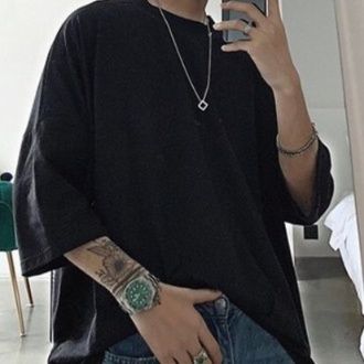 50代メンズファッション  ゆったりシルエット 黒Ｔシャツ（M,Lサイズ）