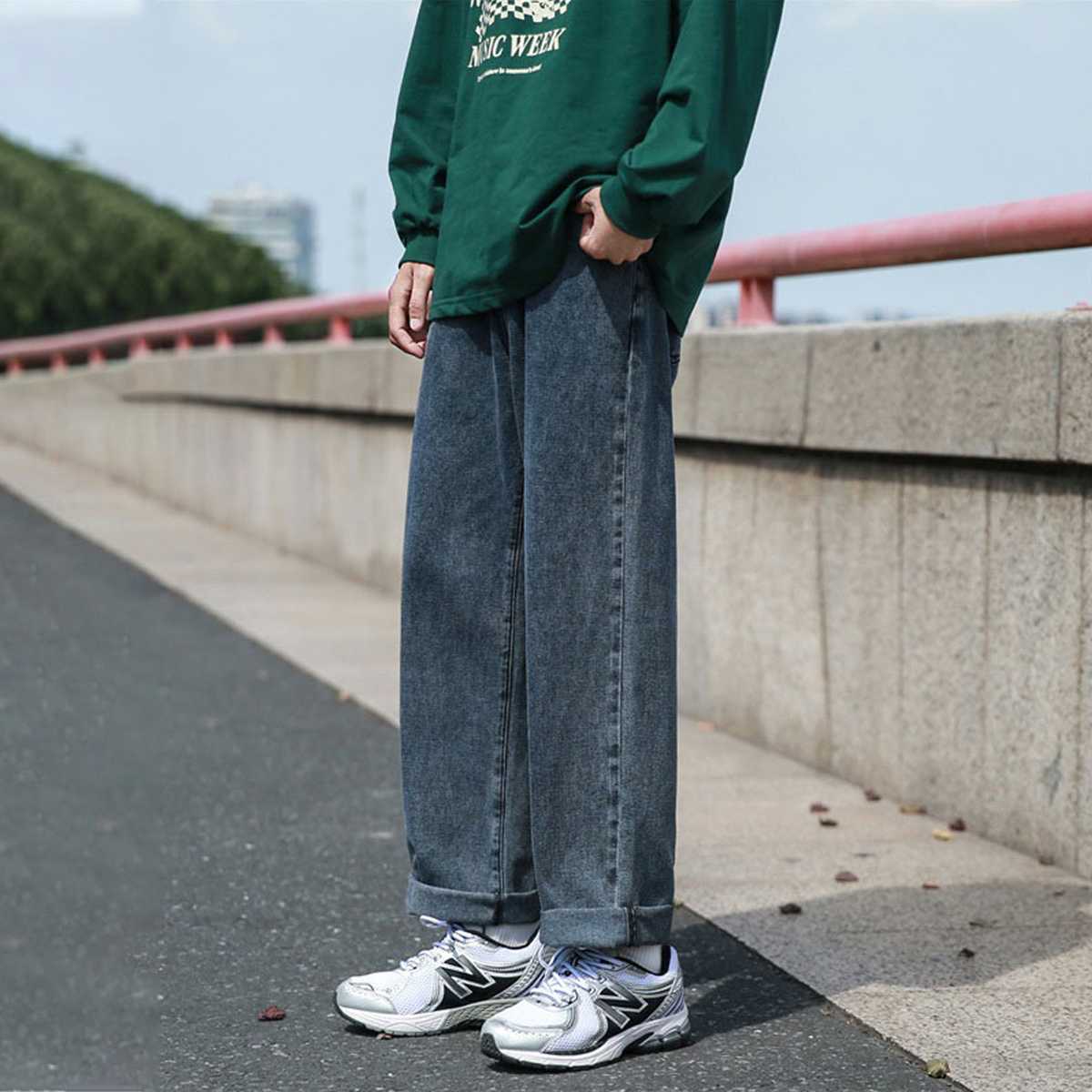 50代メンズファッション雑誌で見つけた、大人の魅力を引き出すアイテム5選