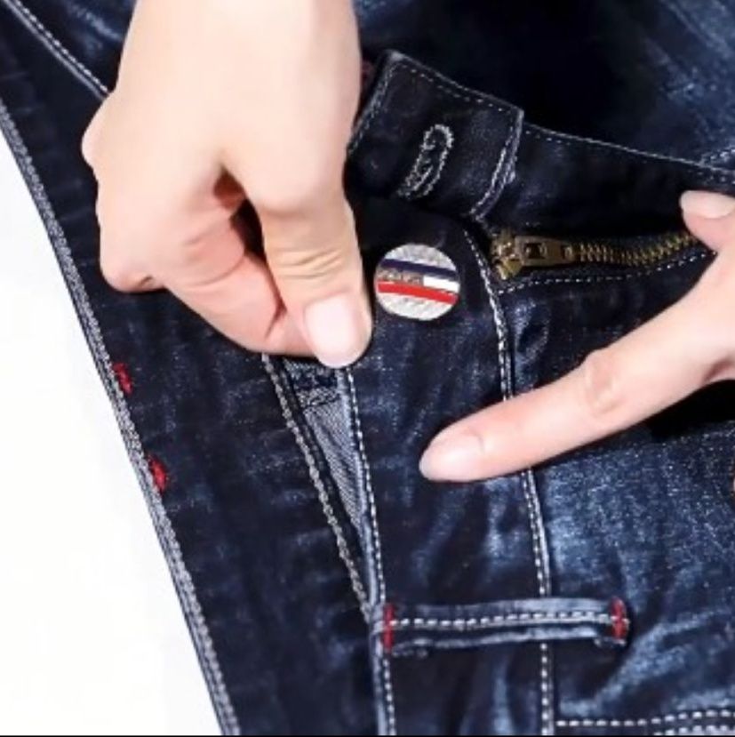 50代メンズファッション 大人の余裕を演出する細身【ストレートジーンズ】