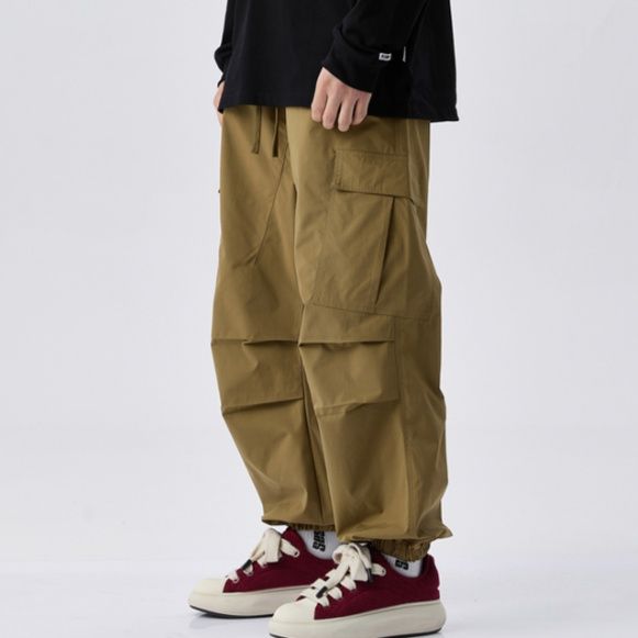 ストレートパンツ パンツ/ズボン　ゆったり【ミリタリーデザインカーゴパンツ】