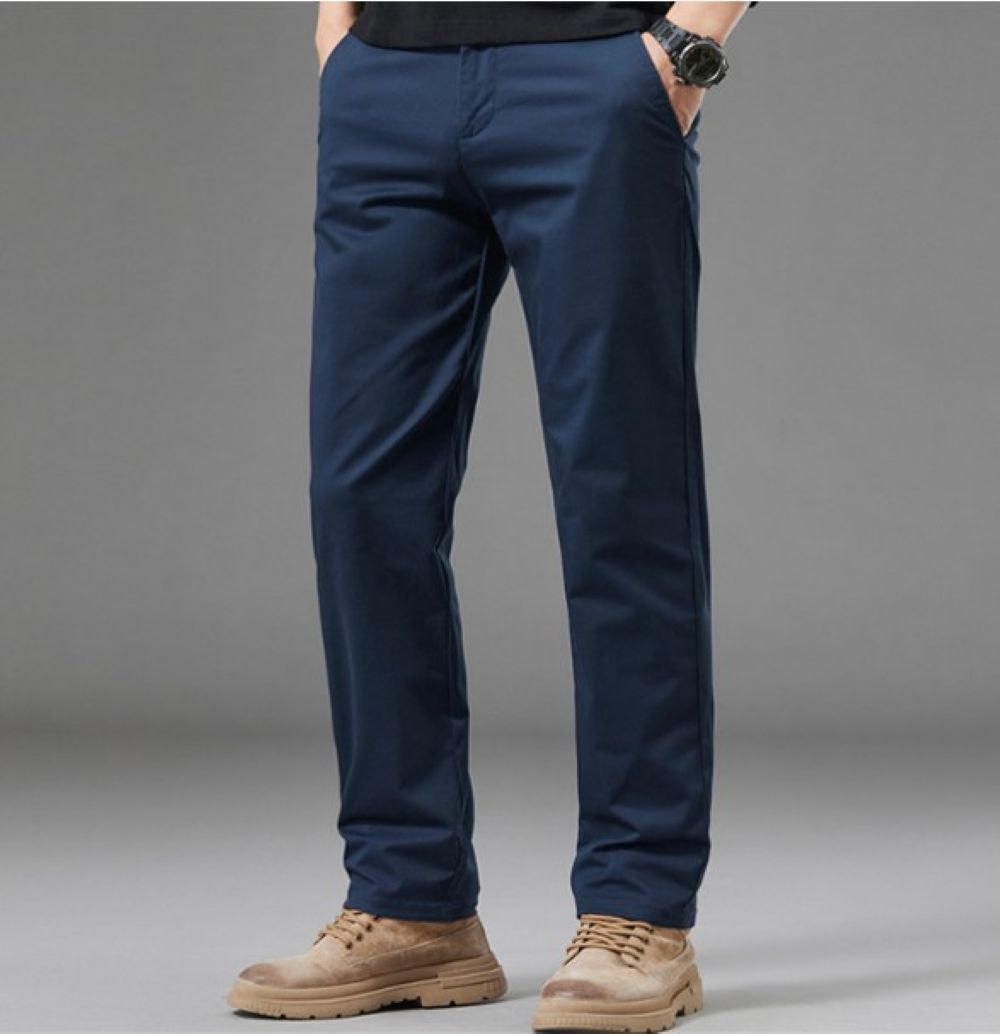 50代メンズファッション 大人の余裕を演出する【ストレート綿ズボン】