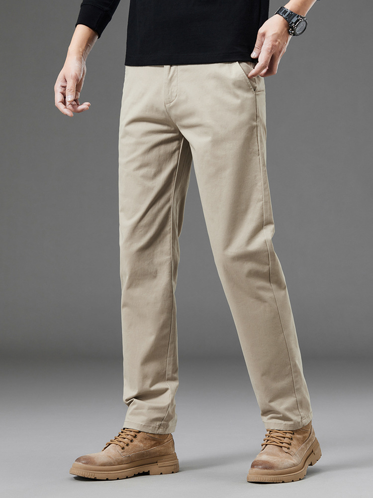 50代メンズファッション 大人の余裕を演出する【ストレート綿ズボン】