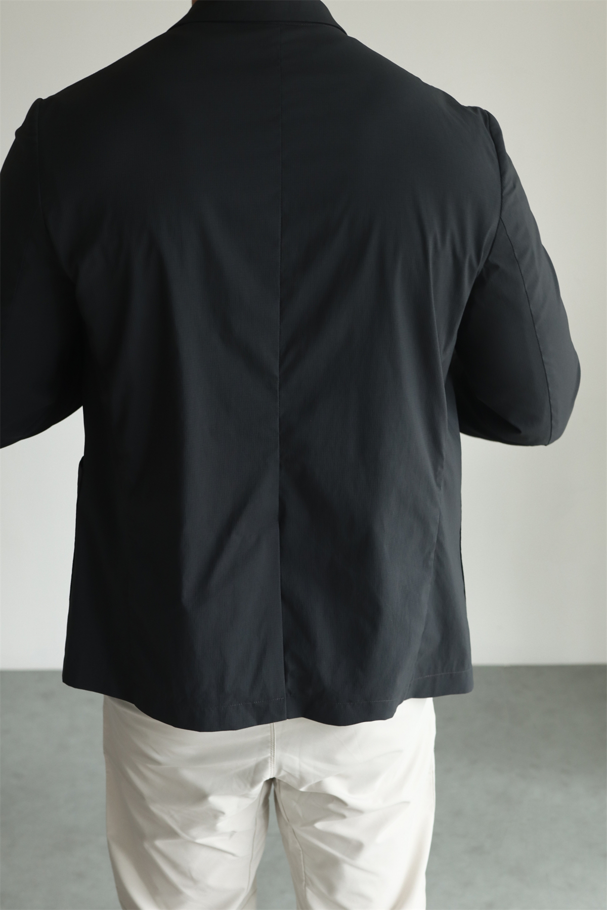 50代メンズ　　軽量素材の【テーラードジャケット】 2カラー　＊コーデ例有