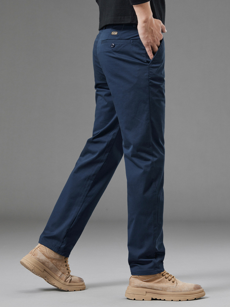 50代メンズファッション 大人の余裕を演出する【ストレート綿ズボン】