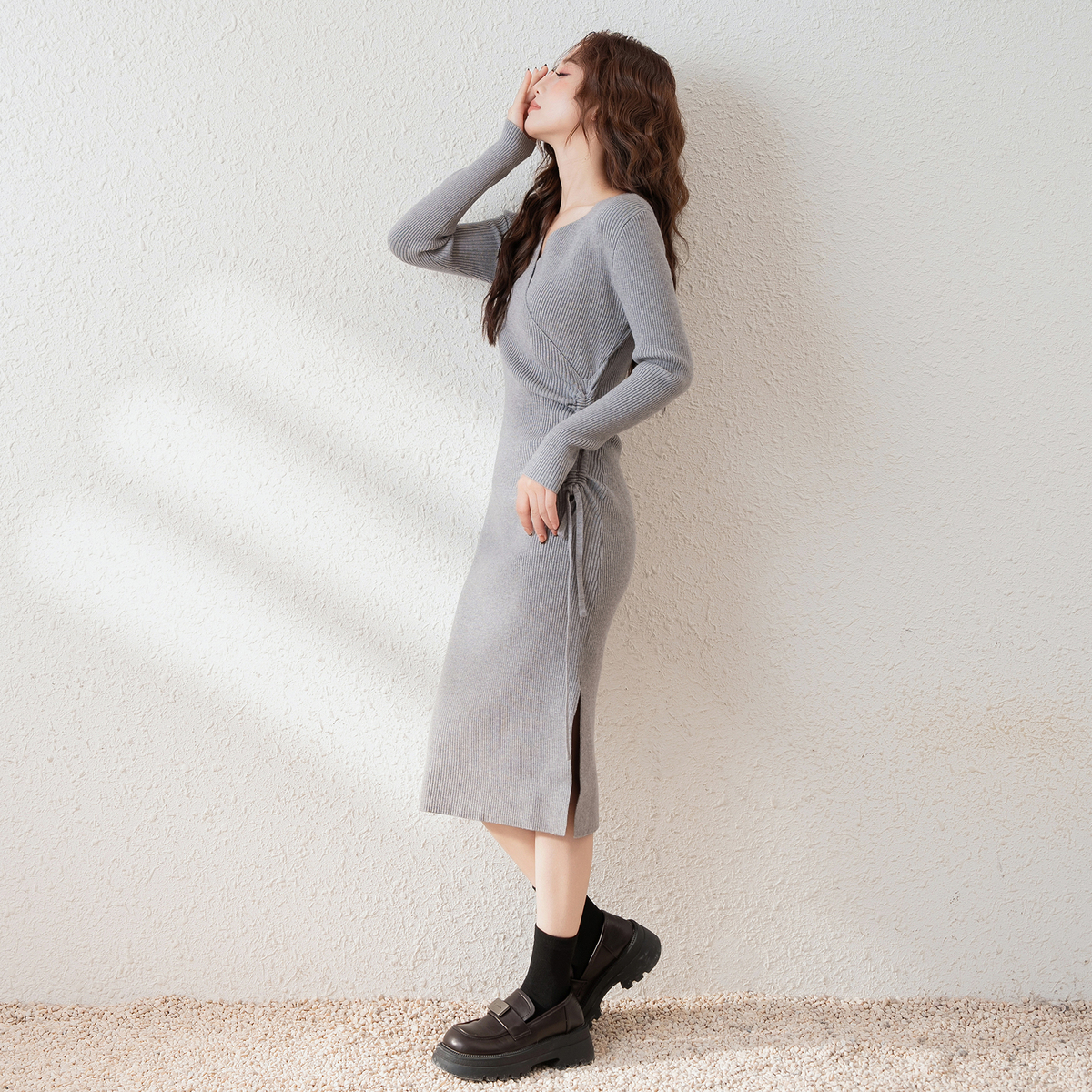  優美な交差デザイン リブ編みチュニック