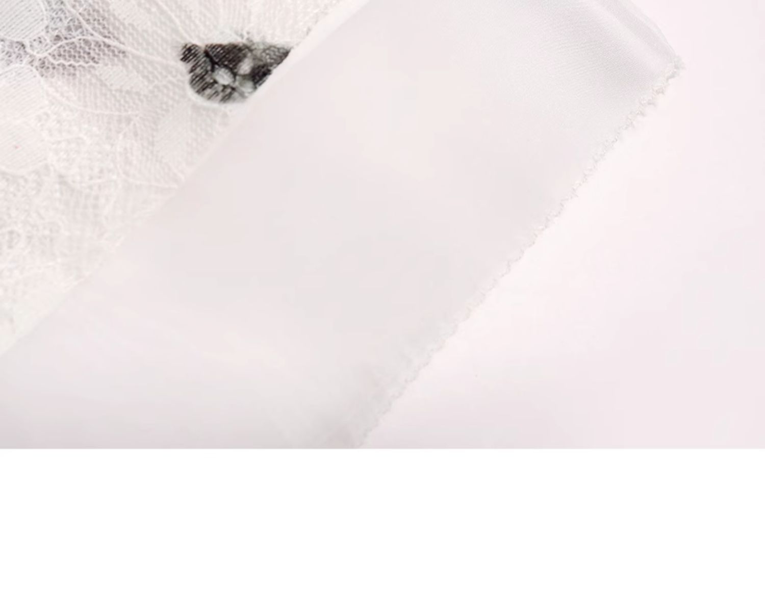 https://fulmo-img-server.com/mytunic/1748619366947_mb15fdfi_5pqax9k6.jpeg