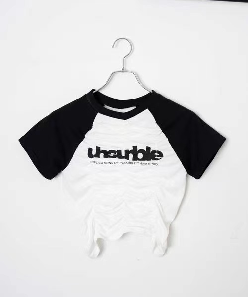 ネイビーコーデに合う シャーリング切替ラグラン半袖Tシャツ
