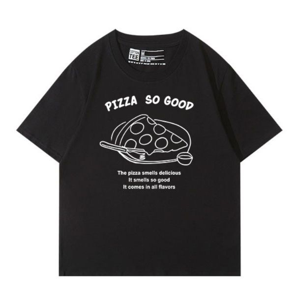 ネイビーコーデ おいしいピザ柄の半袖Tシャツ