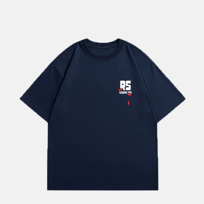 ネイビーコーデ 薔薇と蝶のグラフィックTシャツ