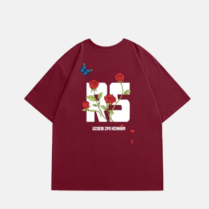ネイビーコーデ 薔薇と蝶のグラフィックTシャツ