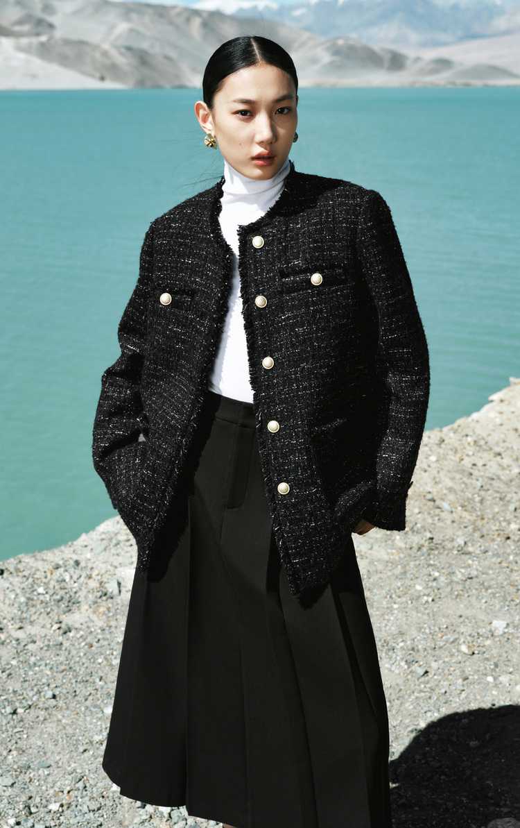 上品さと知的さを演出！ツイードジャケットネイビーで魅せる大人のコーデ5選