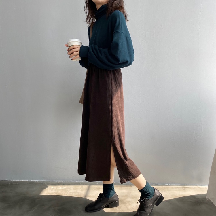 https://fulmo-img-server.com/navymuse/17e07dd9-4fcb-4f5c-8dde-9b63a1e46d88.jpg