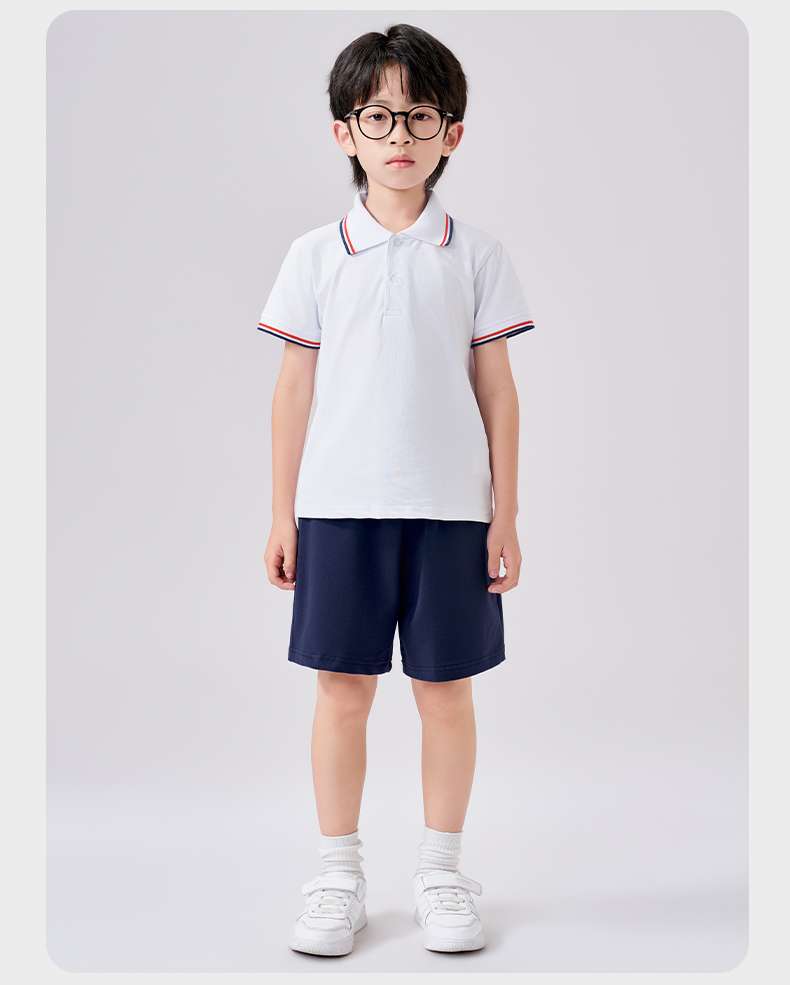 ネイビーコーデ 子供用ゆったりしなやかパンツ