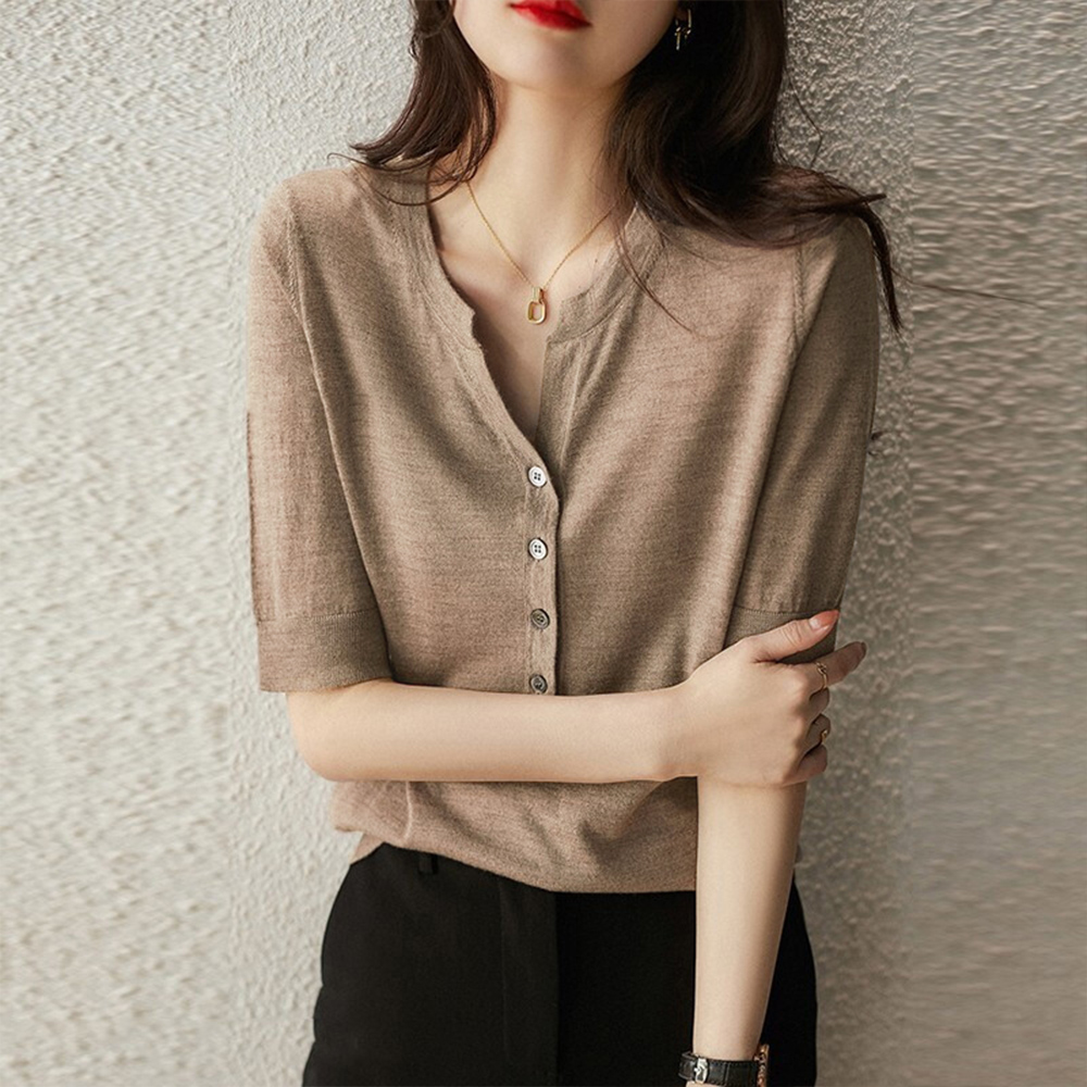 https://fulmo-img-server.com/navymuse/2e16ec6c-40cb-42d6-bc51-351058e78613.jpg