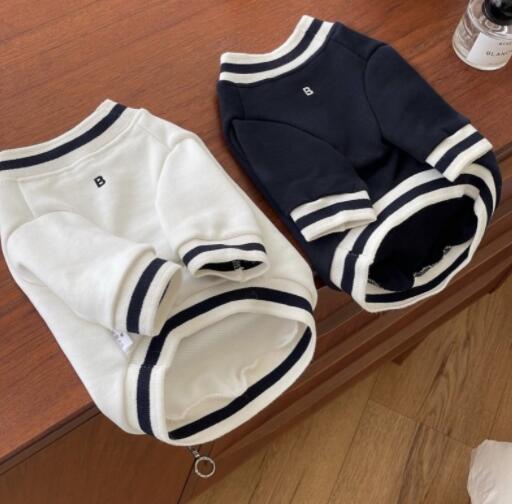 ネイビーコーデ ペット服 起毛裏地トレーナー 紺白ライン