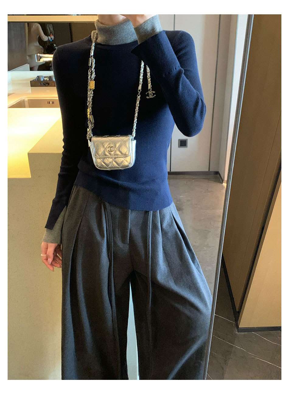 ネイビーコーデ ハイネック カシミヤ風タートルニット