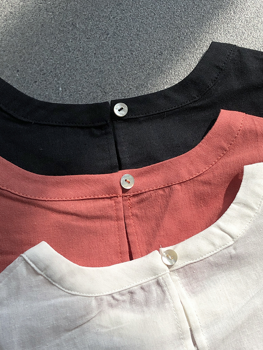 ネイビーコーデ ふんわり袖のパフスリーブデザイン半袖Tシャツ