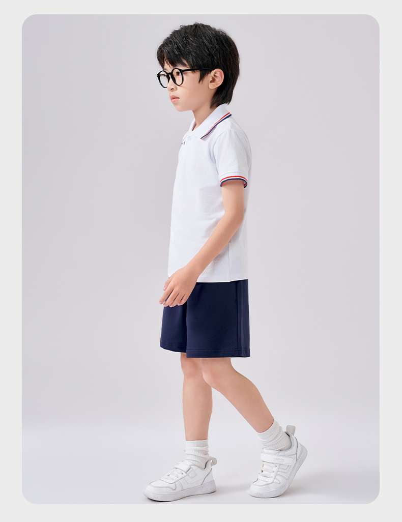 ネイビーコーデ 子供用ゆったりしなやかパンツ