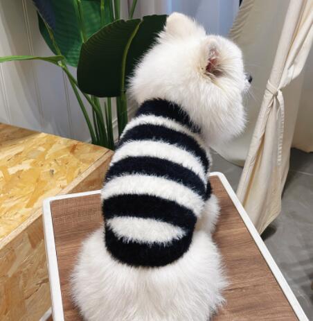 ネイビーコーデ 犬猫用ボーダー柄ペット服 秋冬保温ニット