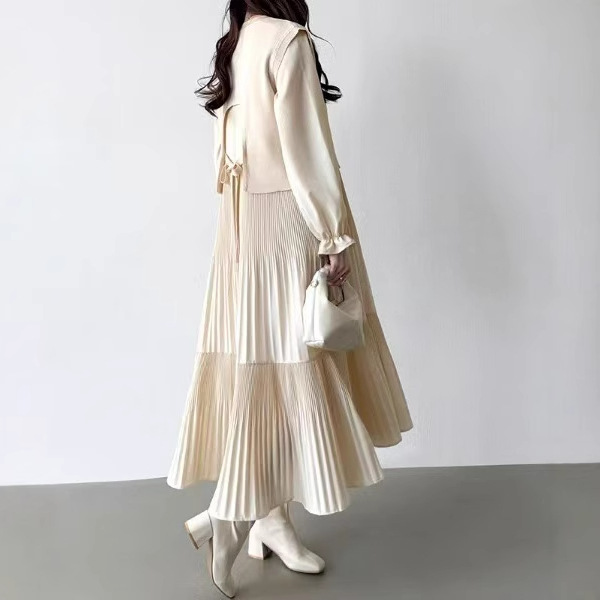 https://fulmo-img-server.com/navymuse/743fe83f-f76e-4113-b748-cb83125e87a5.jpg