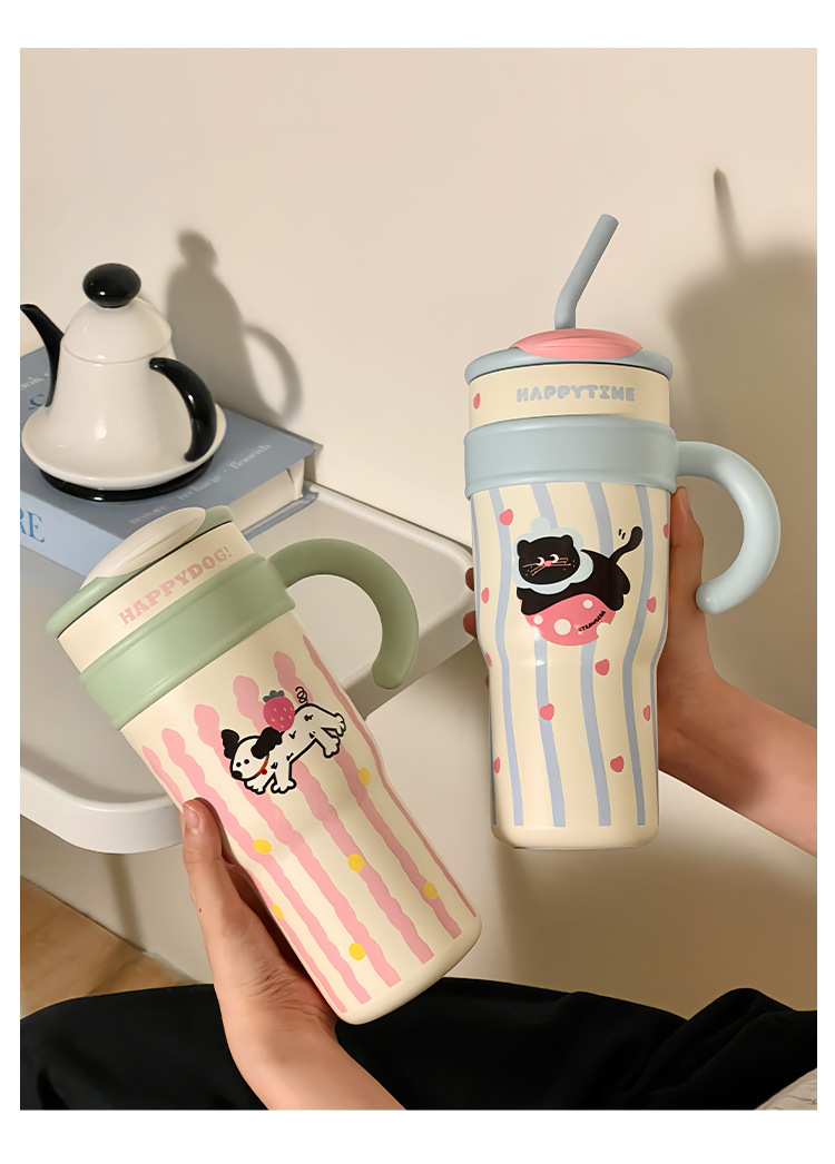 ネイビーコーデに合う 猫柄ストロー付きマグカップ