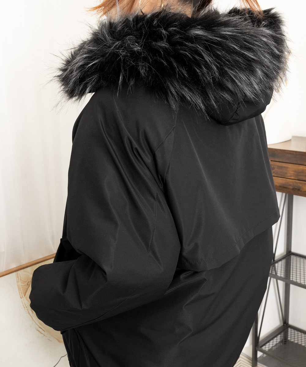 ネイビーコーデ 中綿ロングコートファー付きアウター防寒コート