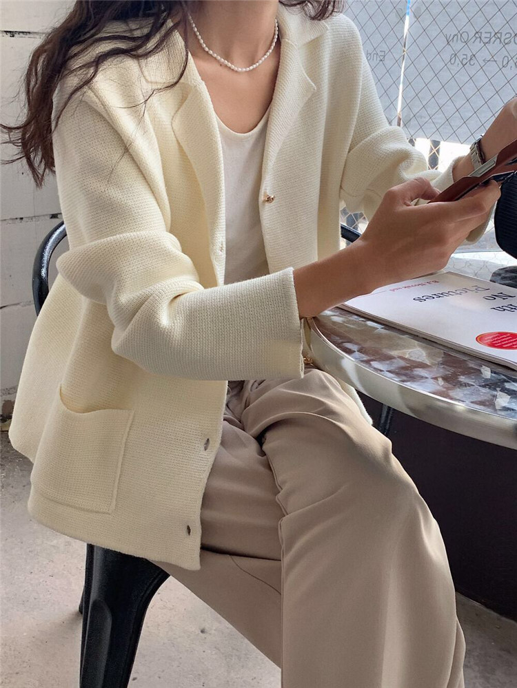 https://fulmo-img-server.com/navymuse/a261b88a-49d2-4592-b8bf-27cea0c56a49.jpg