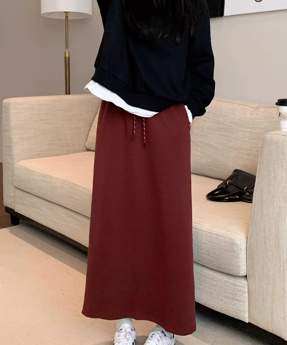 https://fulmo-img-server.com/navymuse/a321ba48-b229-43df-845b-cd7f1b32f825.jpg