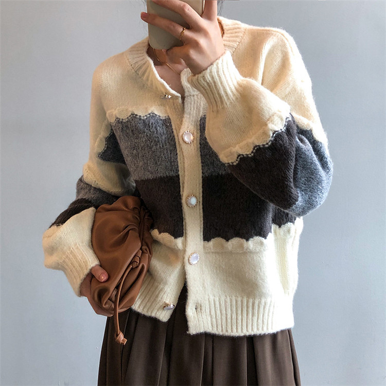 https://fulmo-img-server.com/navymuse/a5155284-8e33-4116-a7c8-dc9c7eded3d0.jpg
