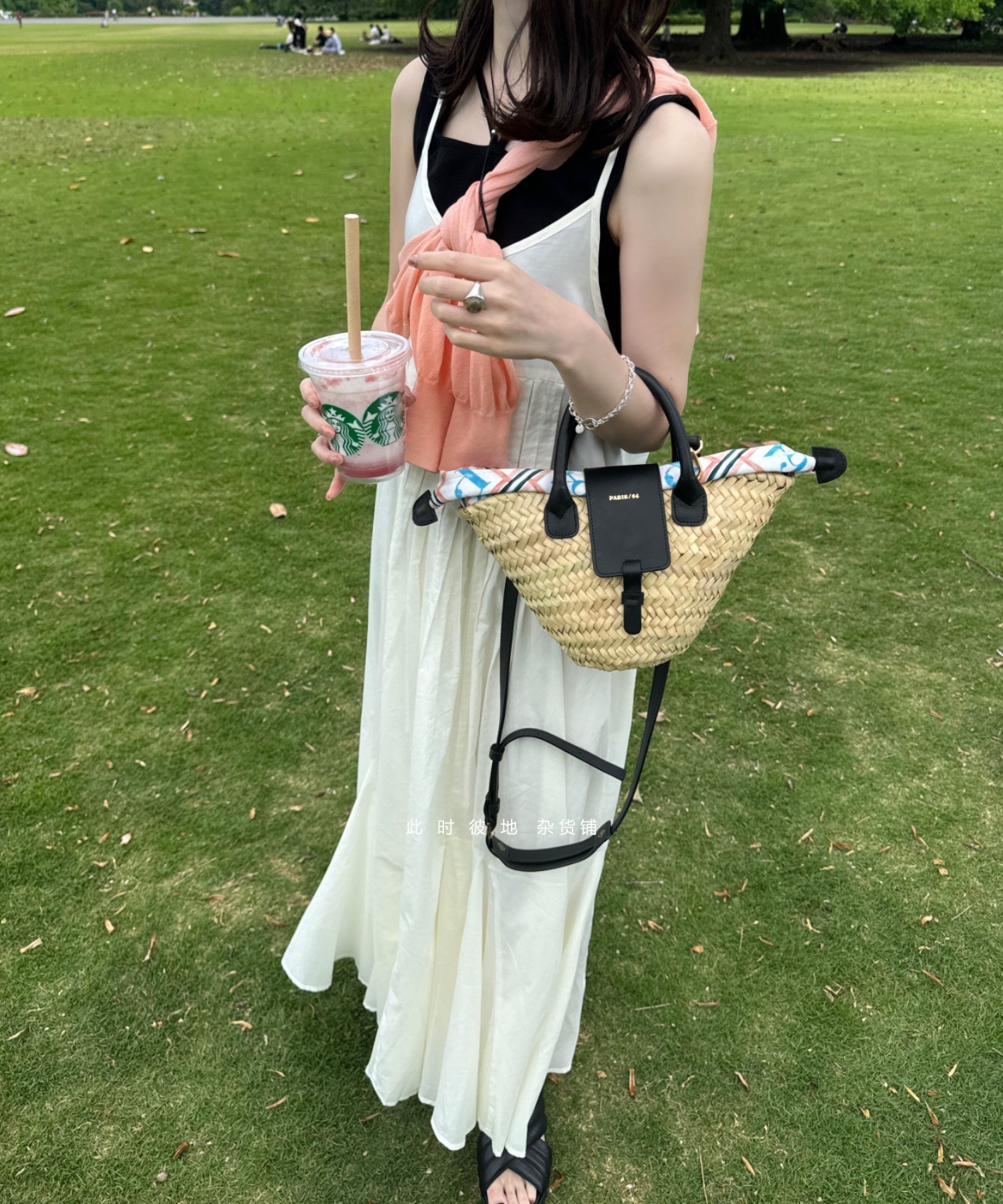 ネイビーコーデ 重ね着風チェック柄ロングワンピース