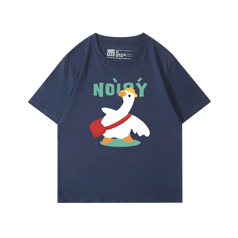 ネイビーコーデ 遊び心あふれる鳥イラストTシャツ