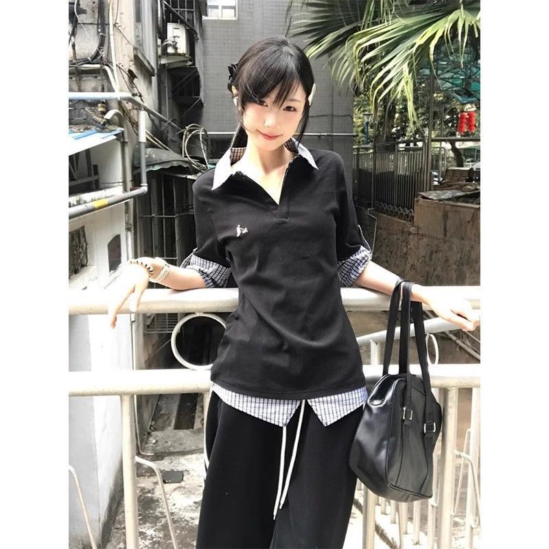 ネイビーコーデ 格子柄切替えスキッパーニット