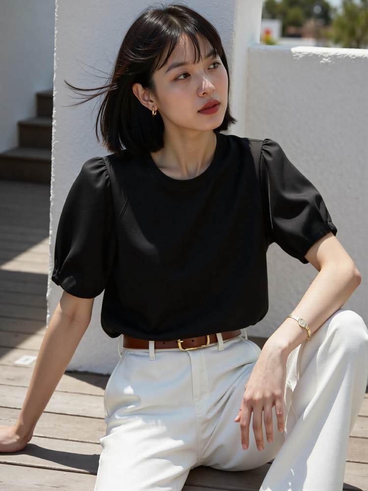 ネイビーコーデ パフスリーブ優美シルエットTシャツ