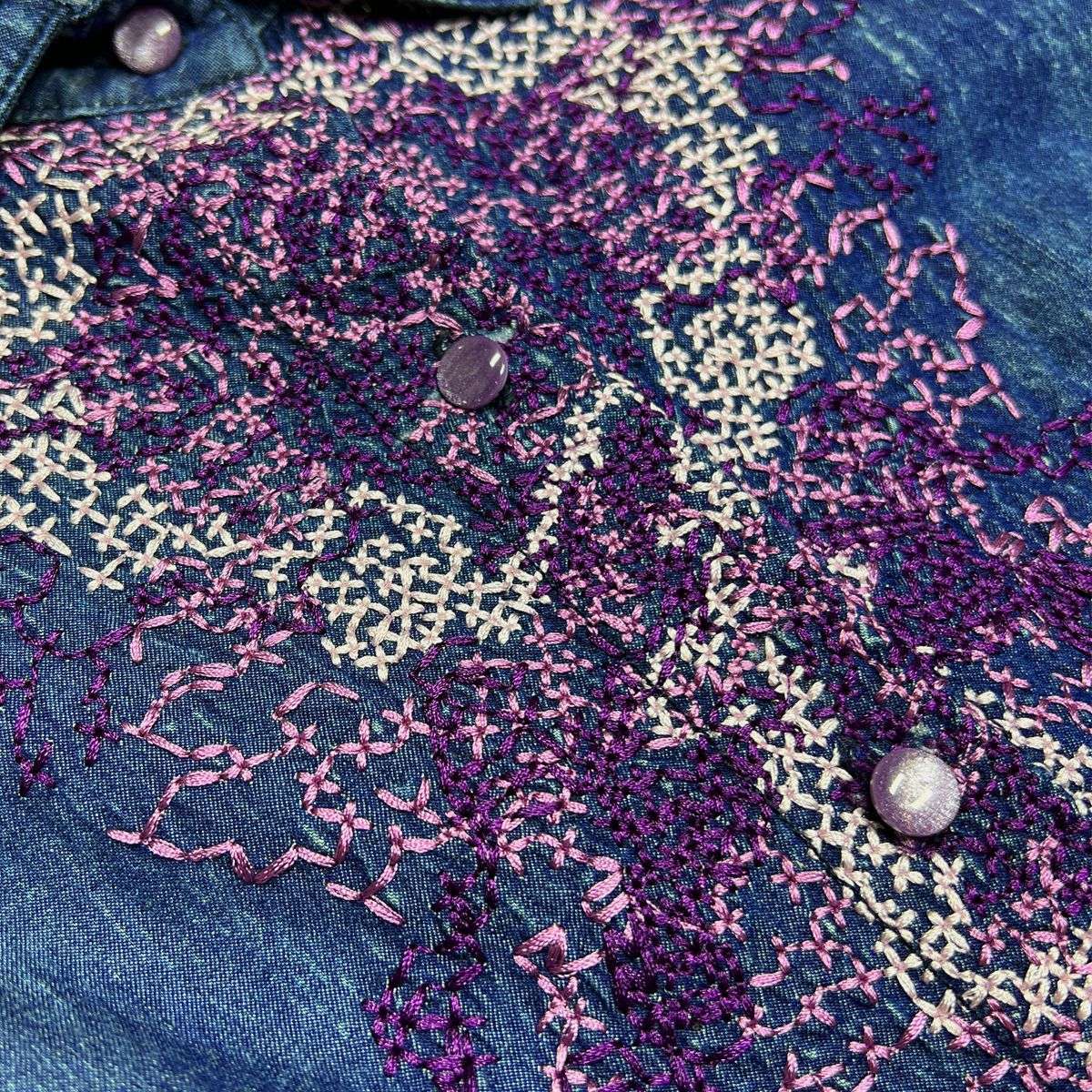 ネイビーファッション 伝統刺繍デザイン 清楚ロングワンピース