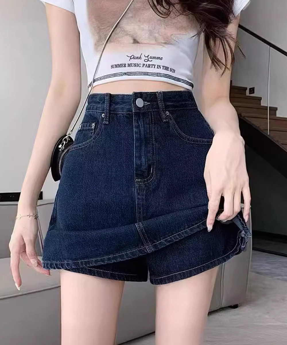 ネイビーコーデ ハイウエストデニムスカパン 美脚スカート