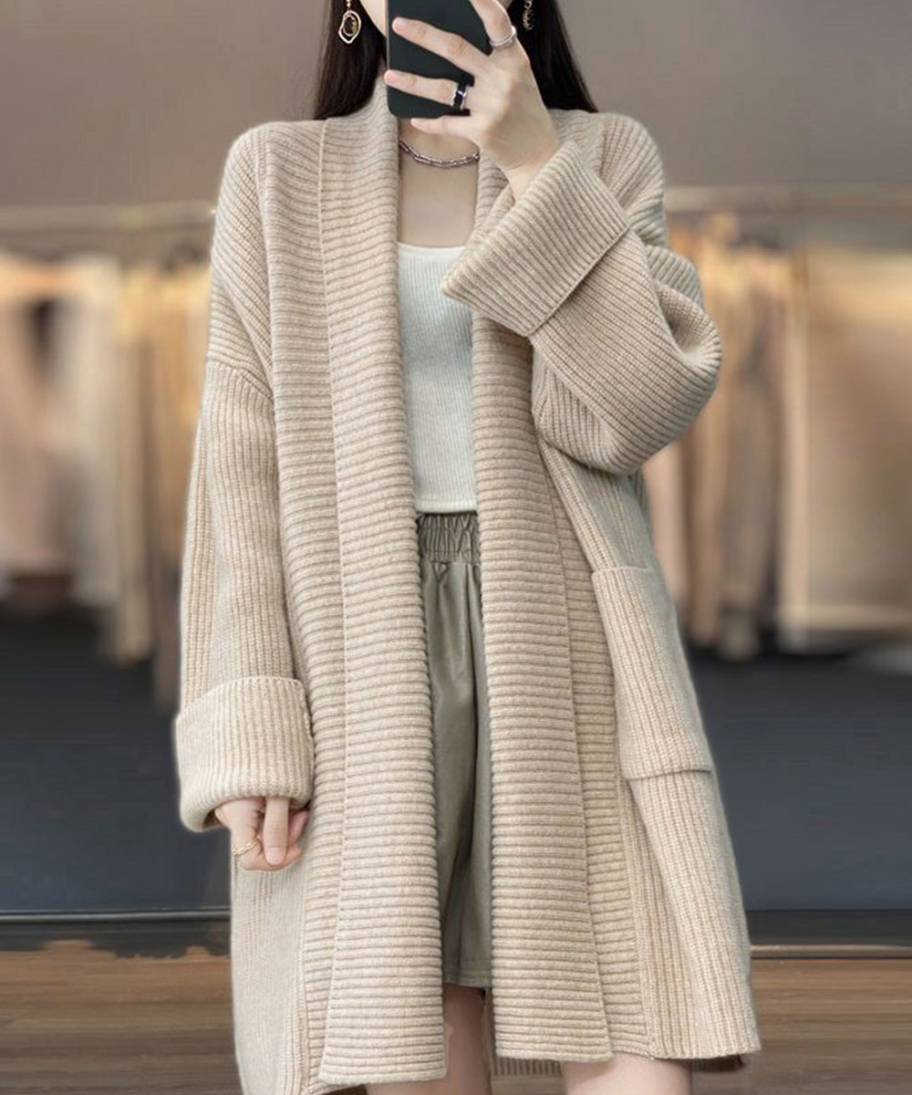 https://fulmo-img-server.com/navymuse/e84f270d-f4f3-4e8d-a3a7-80b5d1a193b2.jpg