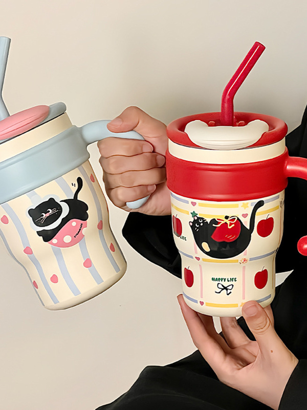 ネイビーコーデに合う 猫柄ストロー付きマグカップ