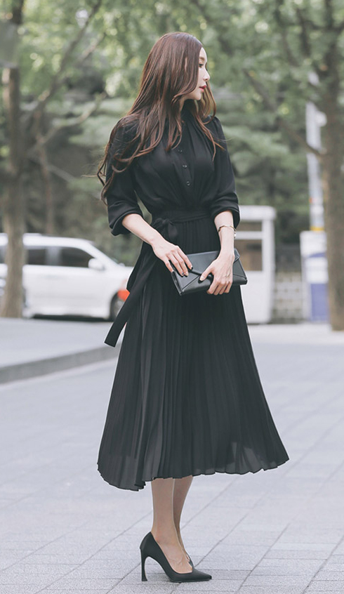 https://fulmo-img-server.com/navymuse/f05bfd59-cae2-4ea1-9f43-8c6c3dd6cf7f.jpg