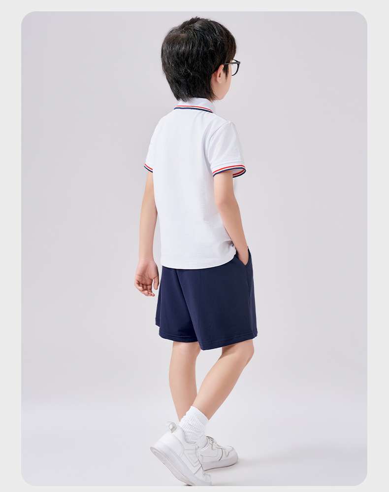 ネイビーコーデ 子供用ゆったりしなやかパンツ