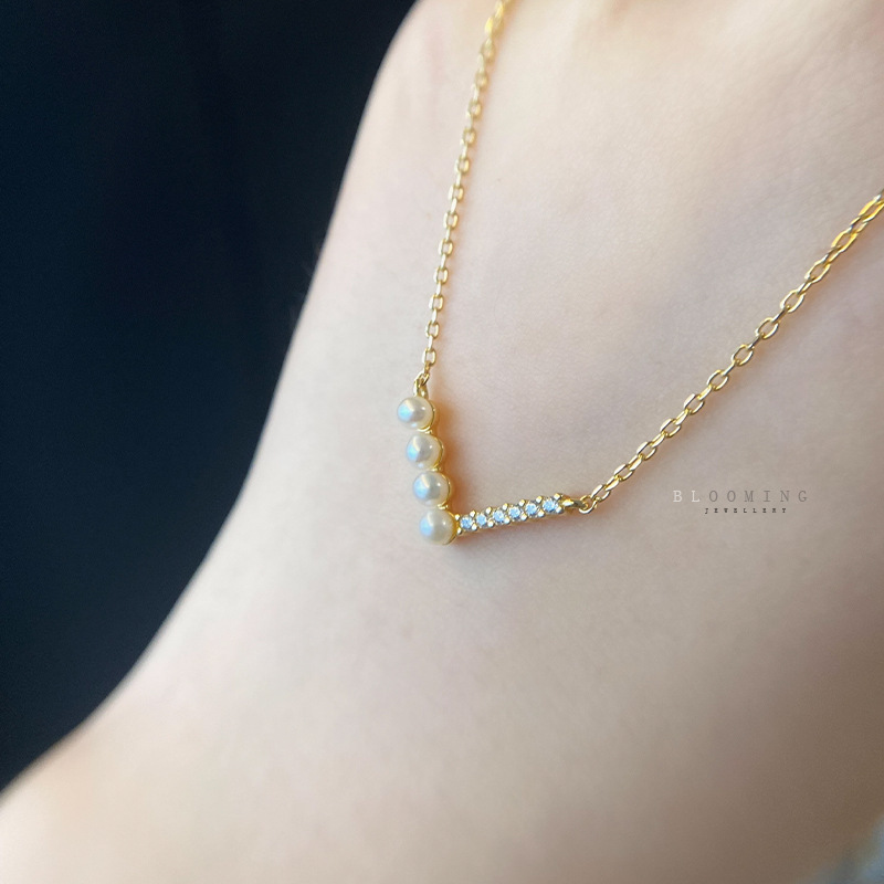 上品な真珠のブイ字ネックレスチェーン レディース