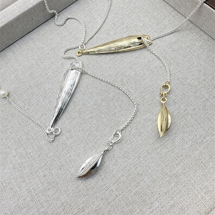 https://fulmo-img-server.com/necklacety/197c9dfb-76fb-4c16-af27-8656cd7daf25.jpg