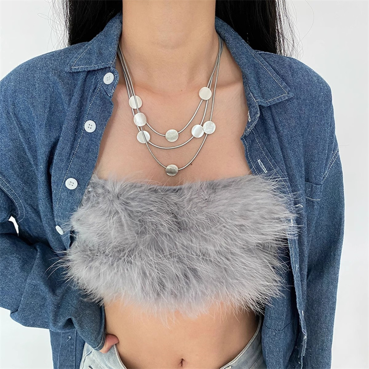 上品な重ね付け多層ネックレスチェーン丸プレート付き