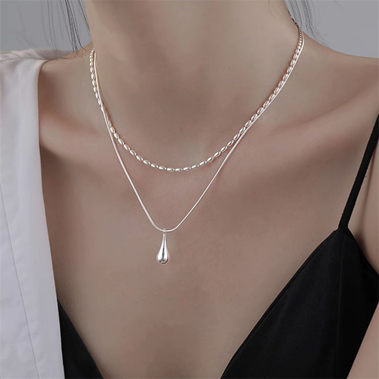 https://fulmo-img-server.com/necklacety/1ceda97e-4555-4733-ae5f-77b84ff80555.jpg